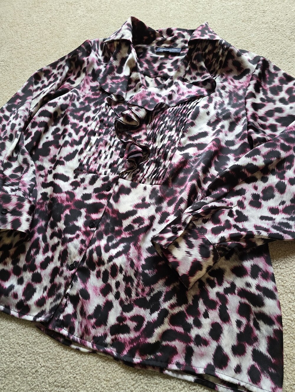 Jones New York Signature Woman Pink Leopard Print Ruffle Blouse 1X
